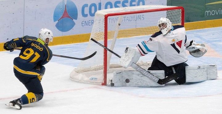 Po zaváhaní v Michalovciach Slovan doma nedal šancu MAC